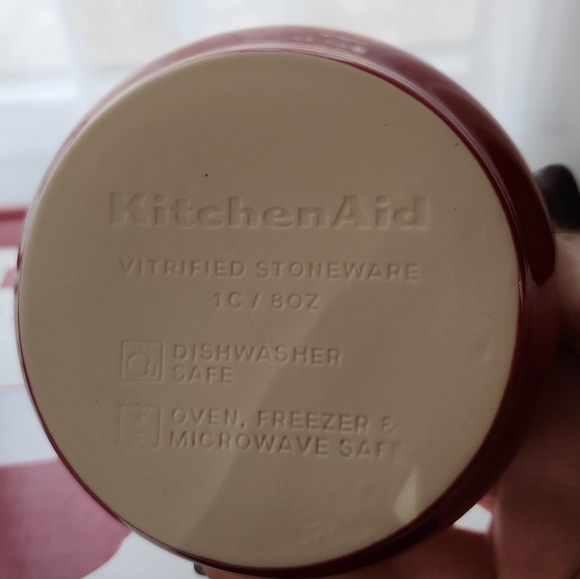 Kitchen Aid, New in box, set of 2 ramekins - Picture 4 of 6